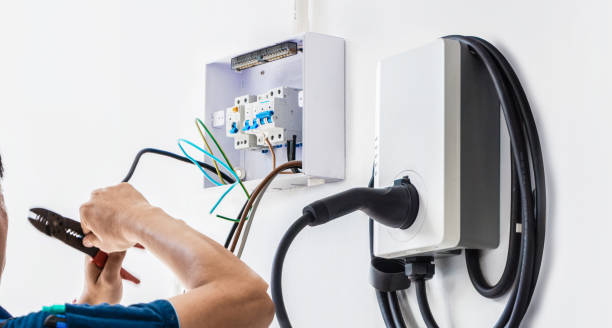 Best Local Electrician Companies  in Holbrook, NY